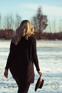 30_auroraphotoralis_outdoorshooting_th&uuml;ringen_women_winter_Portrait_portraitfotografin_fotografin_Mara_Swieczkowski_germany_hildburghausen